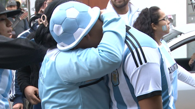 Argentinos en Lima enmudecieron tras perder en la final                                                                                               